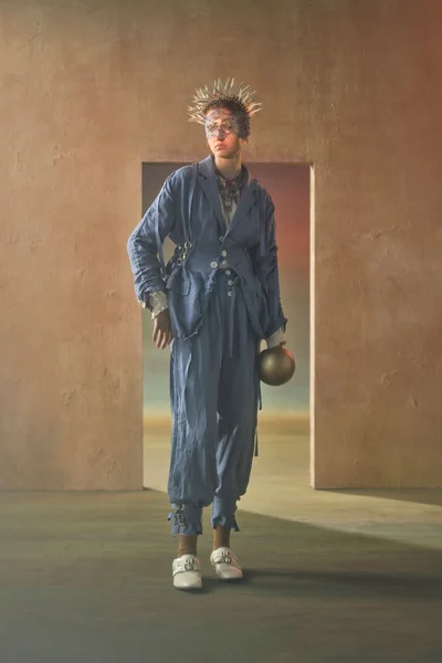 Look 5